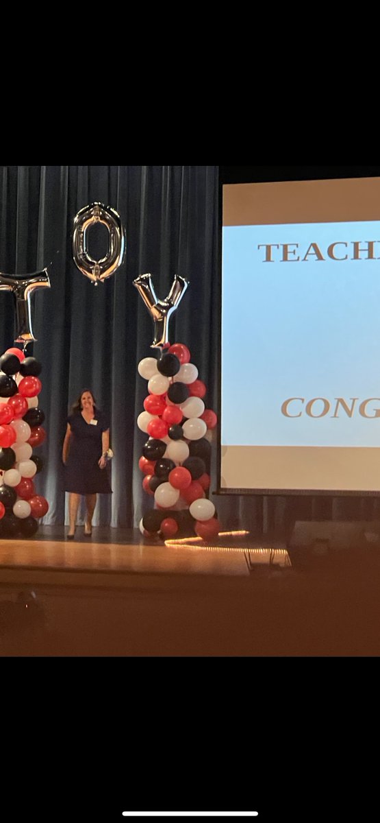 TMEChesapeake's tweet photo. Wonderful night at the Teacher of the Year Ceremony. Congratulations to Anmaree Miller TOY Finalist! Thank you for bringing your talents and dedication to TME! @cpschoolsva #CubPride #TOYFinalist  #ArtTeacher https://t.co/J4GRVMIJou