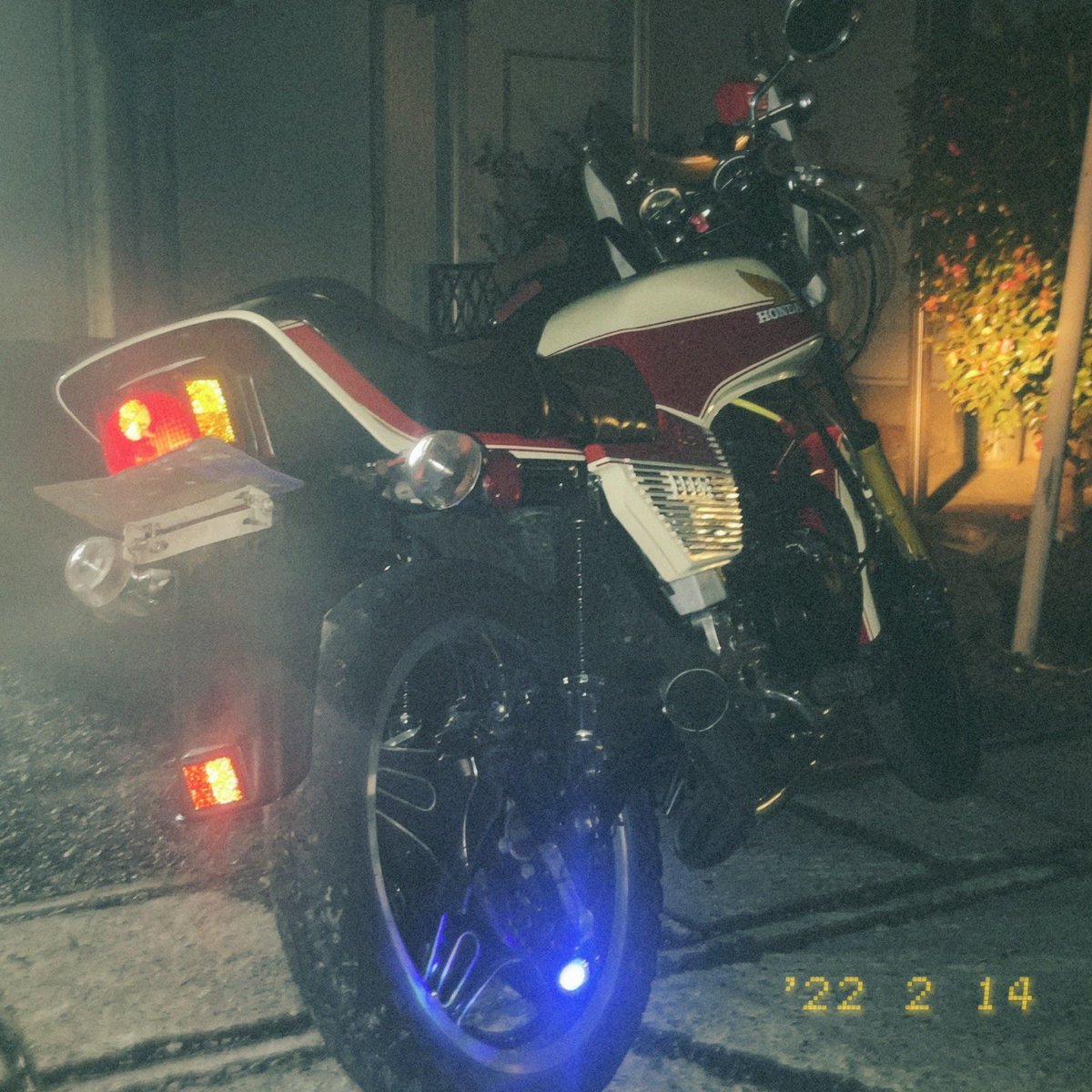 SUPERHawkIII88's tweet photo. いいおしり😘 #旧車 #Hawk #XJR400 #旧車バイク https://t.co/FVLxs1dIC9