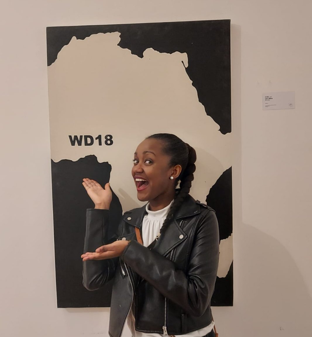 taiwhoa's tweet photo. Celebrated my not-so-little brother's first solo art show yesterday, and being back in our home town for it made it even more special. I might be a bit biased but I think it's really brill - @adrafa99 has always been the most talented (and annoying) sibling, forever proud ❤ https://t.co/8dJnZZOtx9