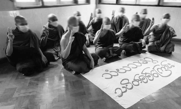 Pro-democracy monks in Mandalay began their 411th day of prayer strike, in which they protested the military rule &amp; prayed for the safety of PDF comrades &amp; persecuted citizens. #ICRC_HelpYouthActivists #2022Mar26Coup #WhatsHappeningInMyanmar