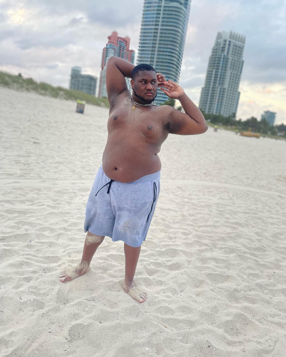 BDAFC19's tweet photo. Miami was definitely a fever dream #missingmiami https://t.co/3FryhiKUKA
