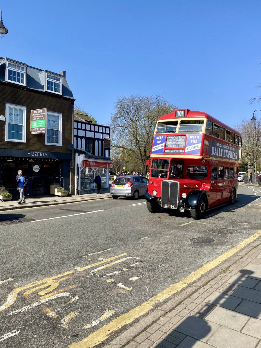 Transome77's tweet image. #wansteadium such great memories of these old buses! In #wanstead today. Absolutely iconic! Hands up all those who chased these up the road and jumped off while they were slowing down?