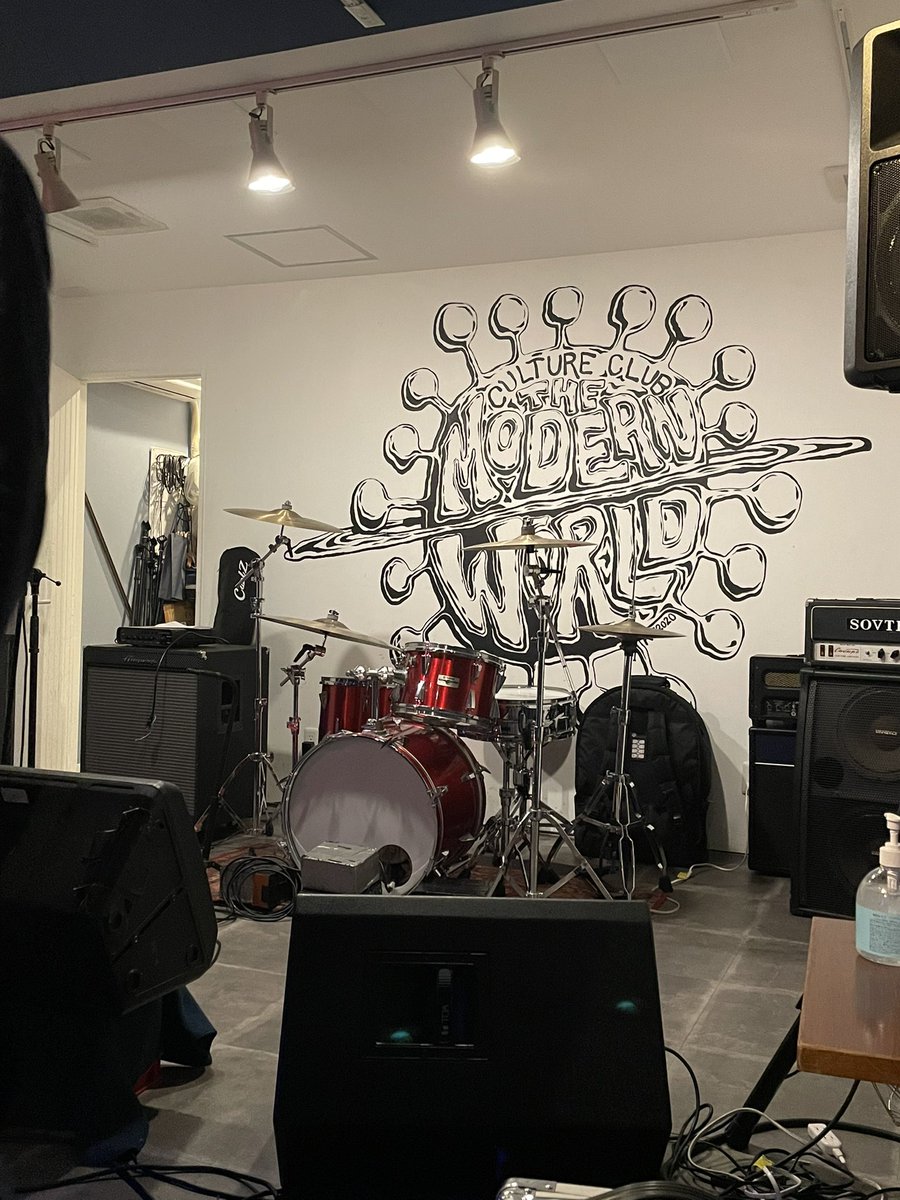 C_mosJerryphy's tweet photo. ライブ終了！ありがとうございました！ https://t.co/ArUMRLLBV3
