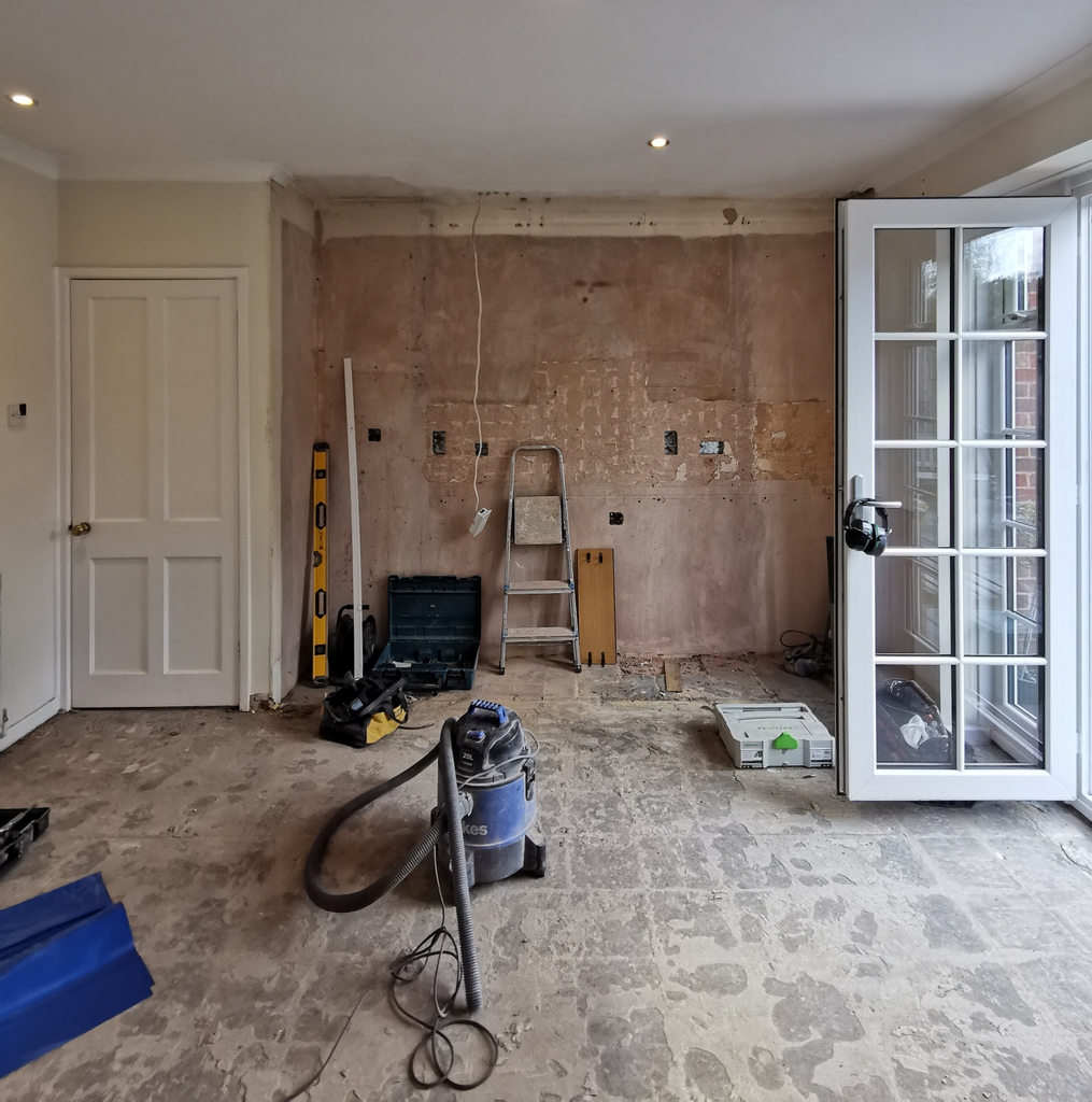 carmelharger's tweet photo. G A I N S B O R O U G H  A V E | ⁠Another full refurb project we worked on. We removed the existing kitchen and utility room then proceeded to complete all the plumbing and electrics, making good, levelling and installing the flooring and finally decorating. ⁠ https://t.co/9yy1IBC6pV