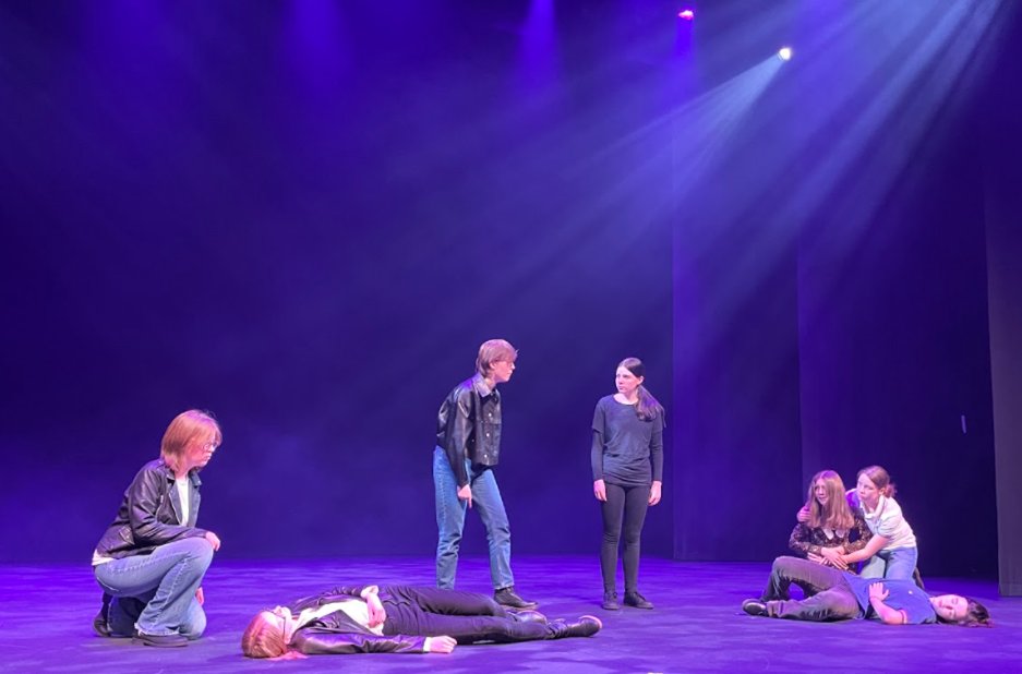 On Tuesday we saw a selection of Year 9 and 10 students take to the stage at the Capitol Theatre in Horsham, performing their interpretation of Romeo & Juliet.👏🎭#BrightonSchools #GirlsintheArts #Bold