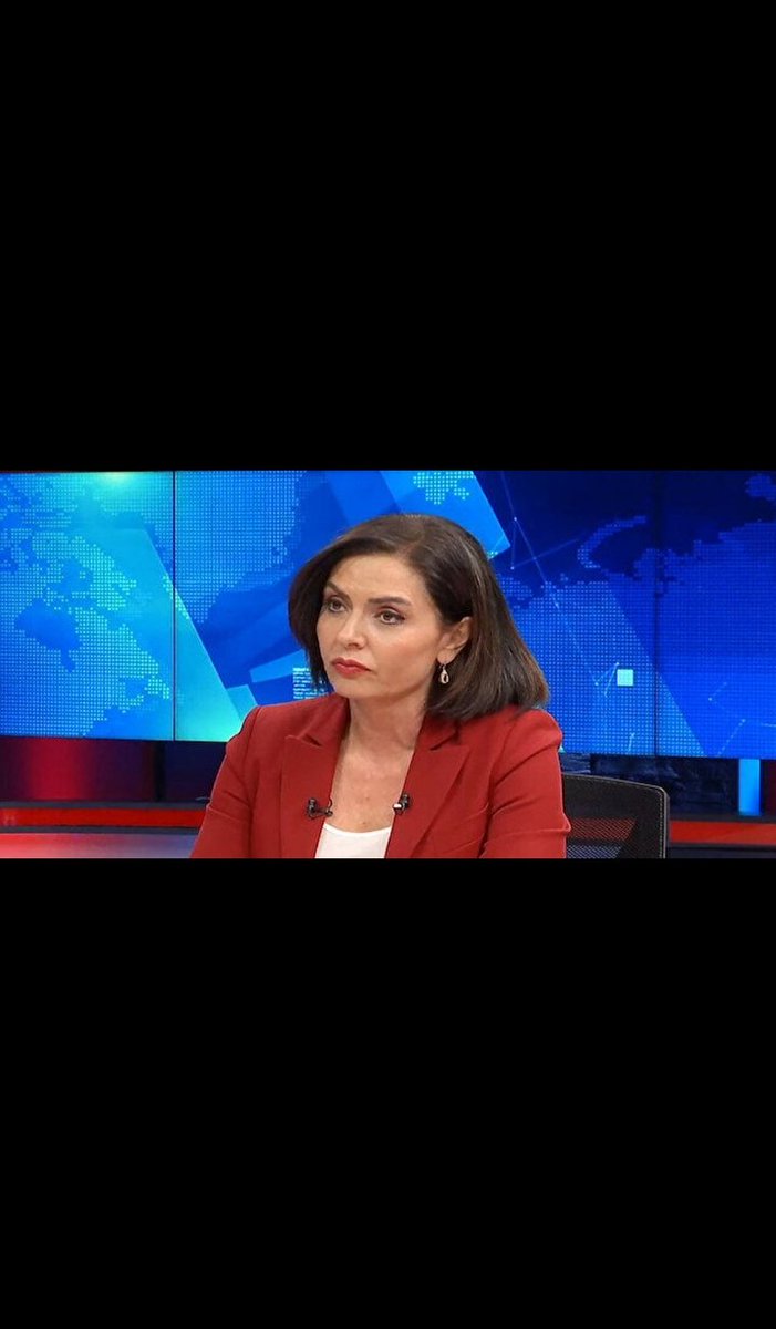 ybmuck's tweet photo. Halk TV bildiğin dingonun ahırı oldu! Özlem Gürses gitti Yerine Şule Aydın geldi.!@OzlemGurses https://t.co/qc2KLgGSMB