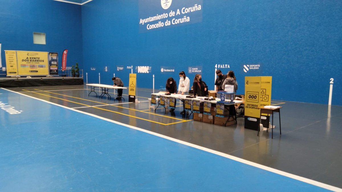 coruna_deportes's tweet photo. 📢 Xa estamos ca recollida de dorsais, inscricións e donativos na Andaina solidaria!
📍 Frontón da Torre.
#ImportaEMoito https://t.co/09Z2uV1TlZ