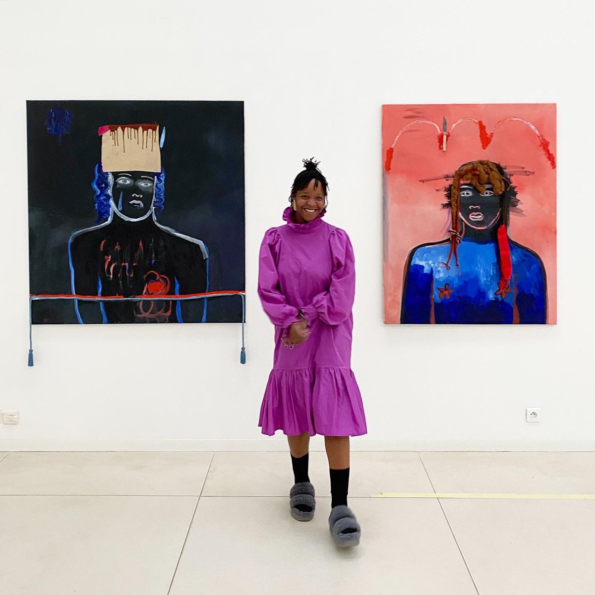 AnnedeVillepoix's tweet photo. the last days of "Bleus sur Noire" of @atsoupe 👏💙🖤

#atsoupé #atsoupe #annedevillepoix #galerieannedevillepoix #artwork #artcollector #opening #exhibition #contemporaryart #contemporaryafricanart #artgallery #paris https://t.co/X2nNrxYDB7