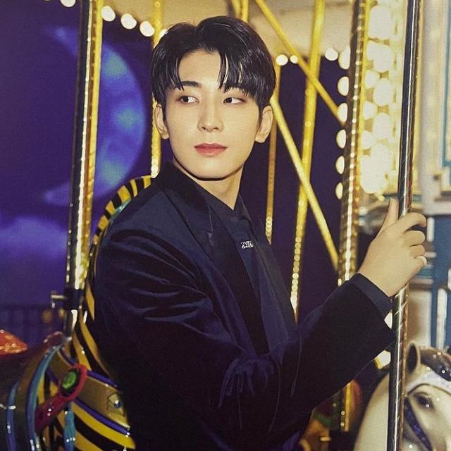 ㅤ 

          YOUIEN VERDEHILE. 
          New account, but not new to rp.
          LIKE / RT TO BE MUTUALS!

ㅤ