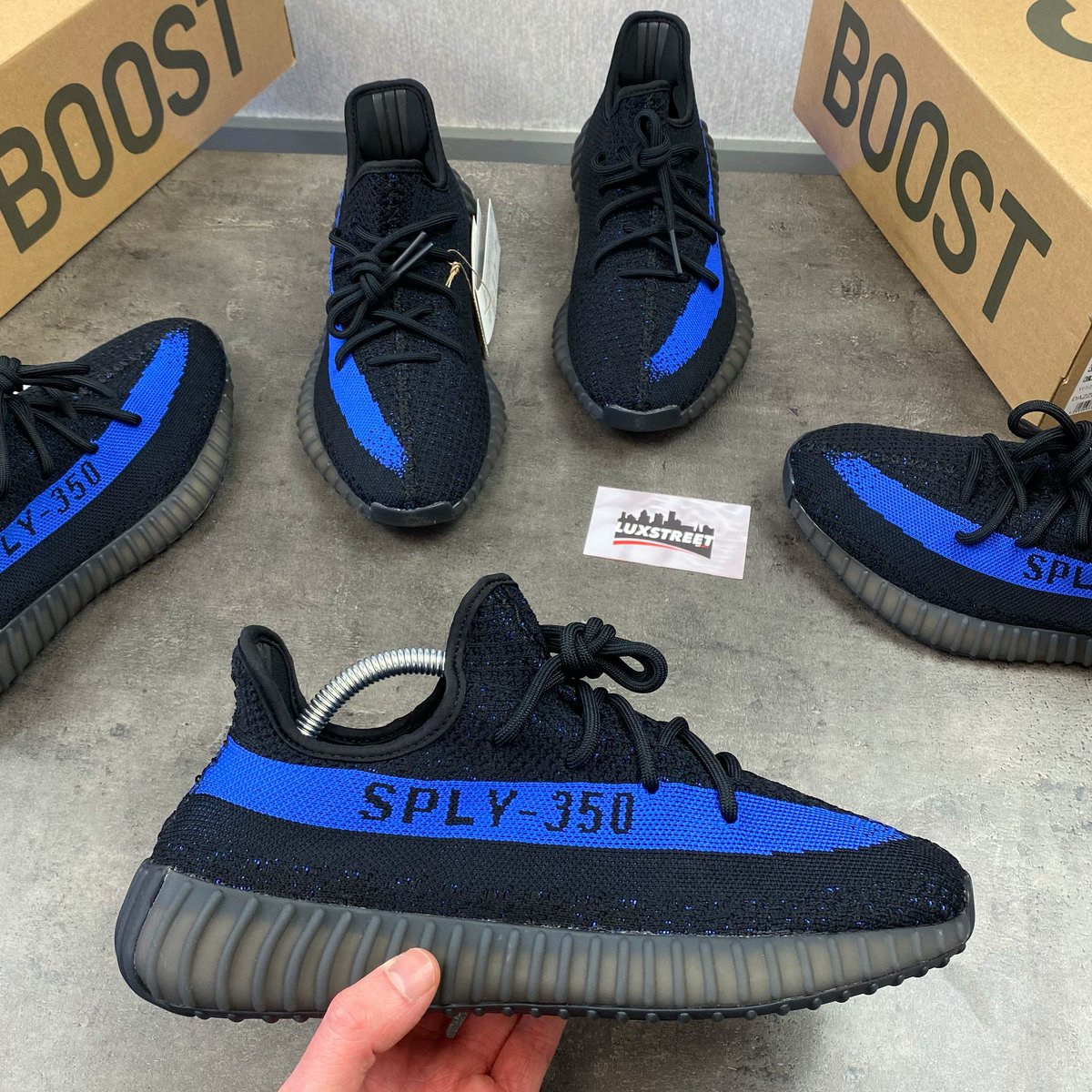 If big Shane Duffy scores anytime for Ireland vs Belgium in tonight’s match, we will give away a free pair of the new Yeezy Dazzling Blue in any size.

All you need to do is Retweet &amp; Follow us to enter ! ✅

Good luck 🤞🏽 ☘️ 

#COYBIG #ireland #giveaway #competition #yeezy