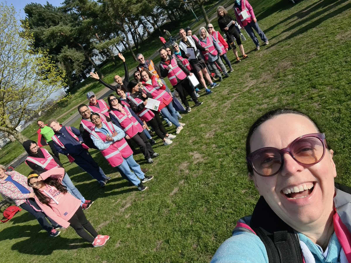 What a way to celebrate <a href="/lamb0/">Lambert David</a> 40th birthday then ropping in 18 friends to volunteer at our local <a href="/parkrun/">parkrun 🌳</a> this morning!#parkrun CheltenhamTakeOver 🤩🌞