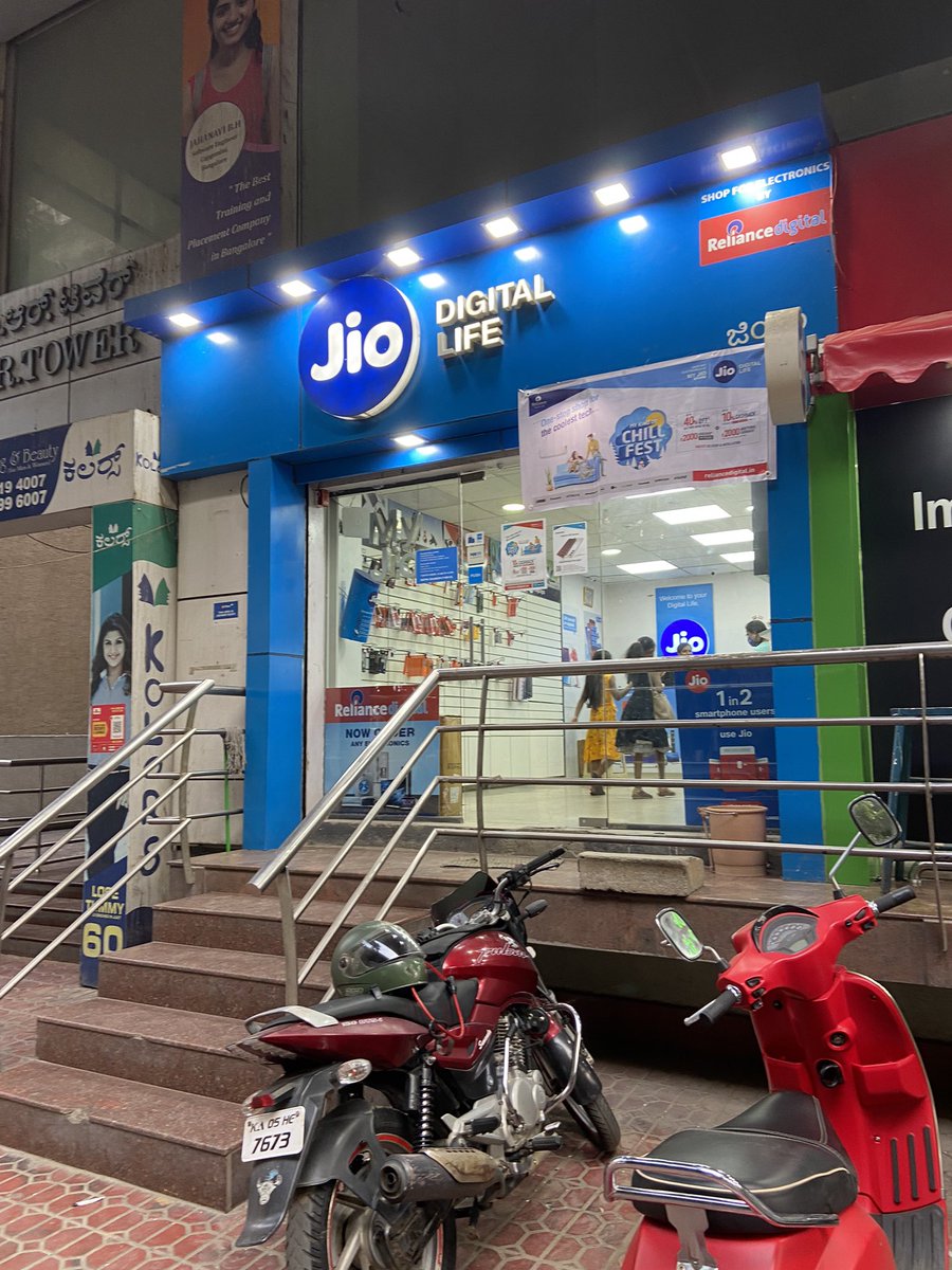 TekiAravind's tweet photo. I am delighted by the kind of Jio service in Bangalore. Thank you @reliancejio @JioCare similar experience forced me to move to Airtel. Same here, visited 4 Reliance digital stores and jio stores. Stock not available for a fucking SIM card. 👏🏻👏🏻👏🏻 https://t.co/2RFe3S3vBQ