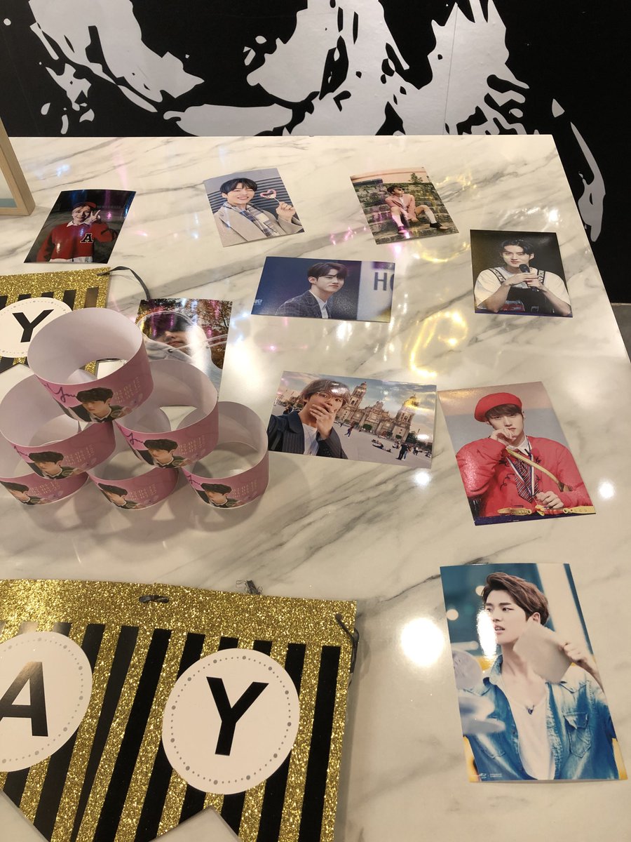 Kanggaru_'s tweet photo. 💙💙💙 No more kwang & a bit lucky i got many hongseok merch! 🥰😍 Thank You very much for this Cup Sleeve Event @pentagon__MY #SpringWithYou #ForJinhonggu @CUBE_PTG https://t.co/QO2iXVkwGC