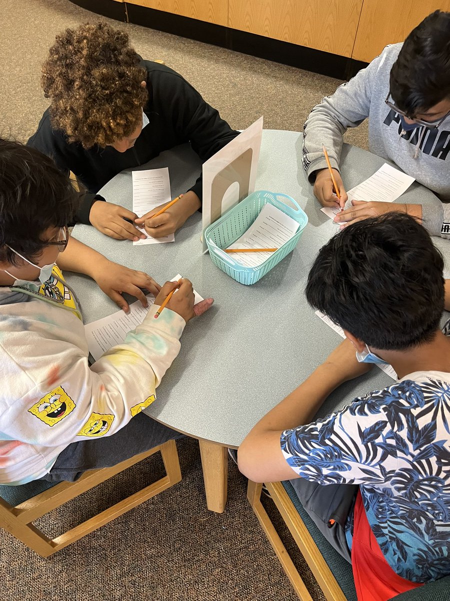 claryfrench's tweet photo. Poetry stations hosted by @heatherbmaguire were the perfect way to head into Spring Break!  #readersmakeleaders @WillistonTigers https://t.co/GcosM7Pllh