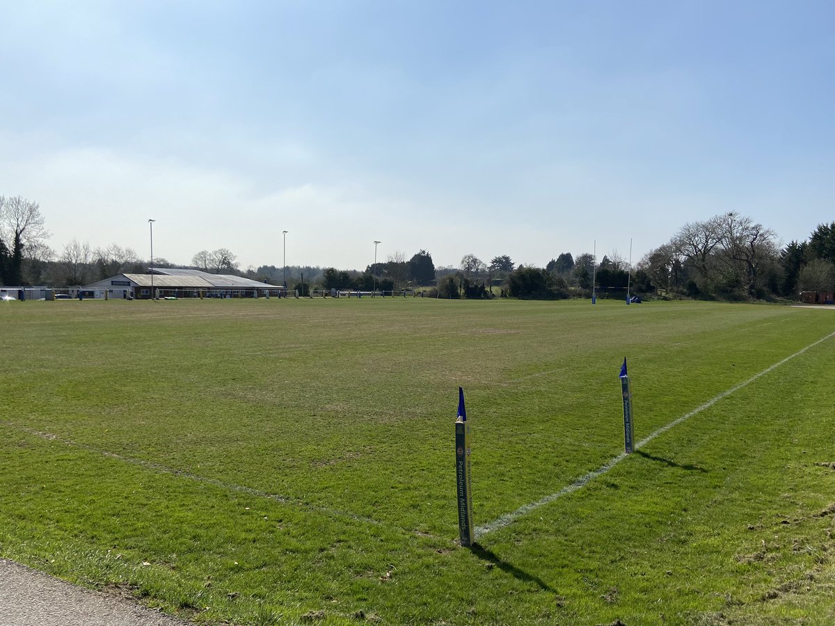 kenilworthrugby's tweet photo. Game day, and a little over 2 hours to kick off here at Glasshouse Lane, as we take on fellow promotion hopefuls @StokeRugby!!

Pop down for a cracking game of rugby (and maybe a cheeky pint and burger!).

3.00pm kick off!

#kenfamily
#blueandgold 
#buildthecastle https://t.co/Ozc8MWjsBN