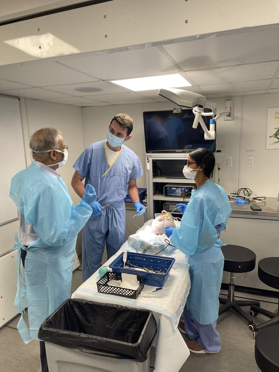 drjoshabecassis's tweet photo. Such an honor to host the famous Dr. @Lnsekhar for our Skullbase course @UofLNeurosurg @uofl @UofLHealth. The residents and faculty all had a blast! Special thank you to @Stryker_NV @stryker CMF for supporting the cause and bringing the awesome mobile truck! https://t.co/IJUjJ6VGxs