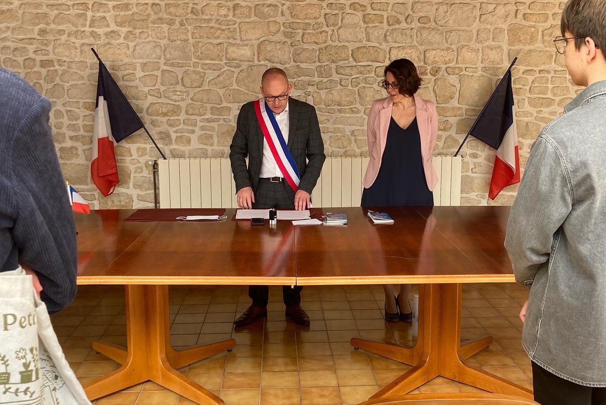 Ville de Saint-Georges-des-Coteaux tweet media