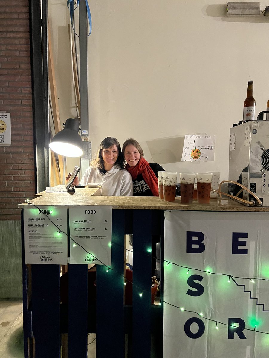 citizencorner_I's tweet image. Keep biking 🚲
Keep smiling 😃
Keep spreading love &amp;amp; happiness in Brussels, citizens! ❤️☀️

There will always be a little corner for you, an island of sanity in this troubled world 🤗 🌳