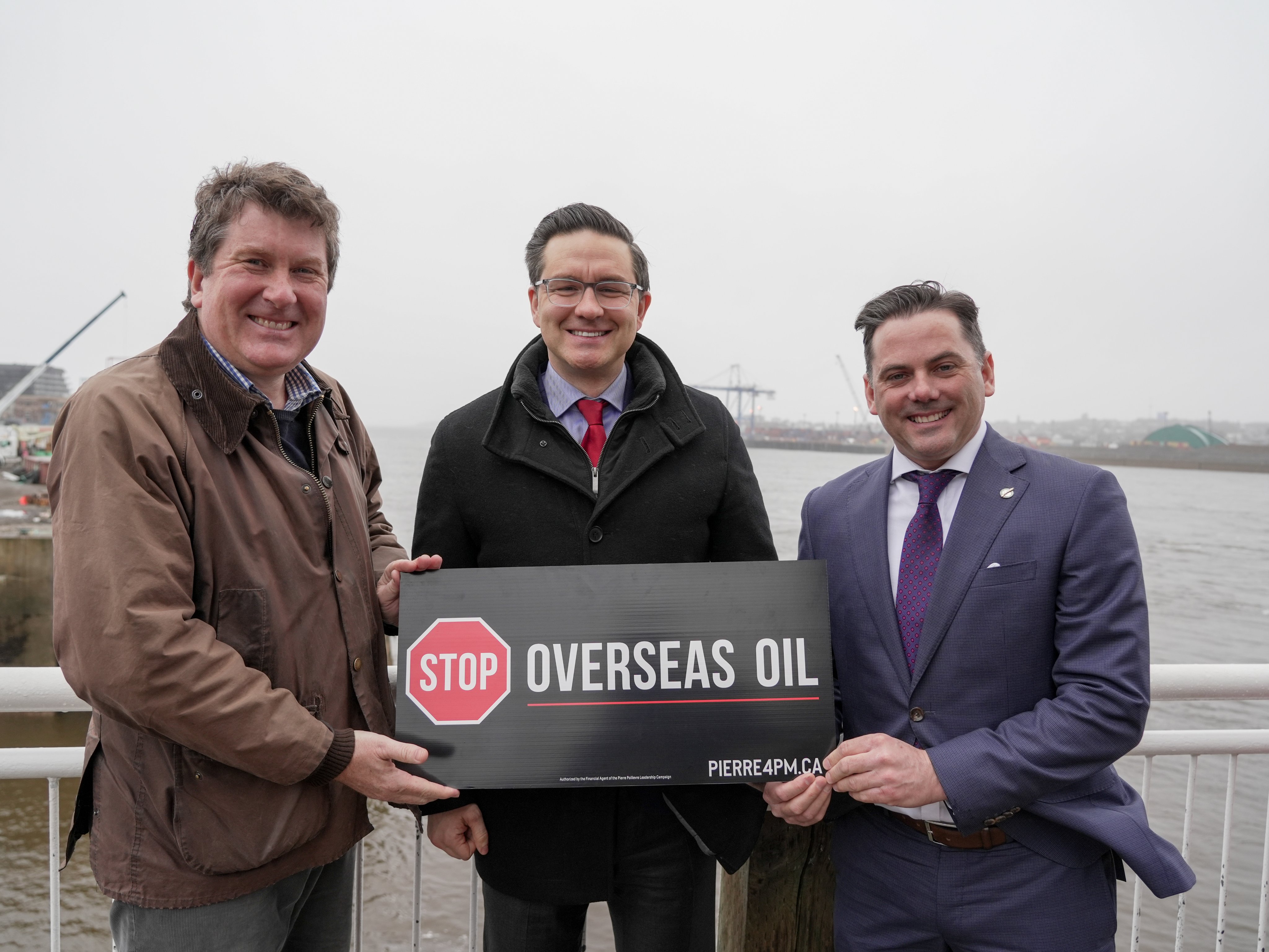 Pierre Poilievre on Twitter: "Stop foreign oil tankers. Protect our environment. Use clean Canadian energy. Sign up here to get your membership if you agree: https://t.co/d9I1ky9w2t https://t.co/6Ey1tyvnHn" / Twitter