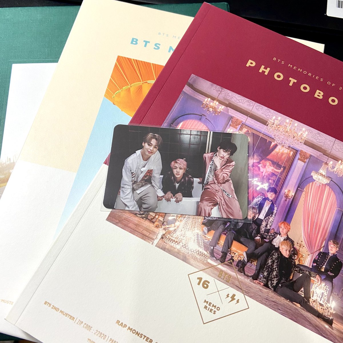 misfitkween's tweet photo. #MaxineSells 

BTS MEMORIES OF 2016 DVD SET WITH YOONGI JIN JIMIN PC BLOOD SWEAT &amp; TEARS 

6000 php payo or 3 days to pay 
condition: https://t.co/PyFnh8bRSu

dm/reply to claim 

tags wts lfb suga yoonminjin ph memo2016 https://t.co/PNKo0gDvBa