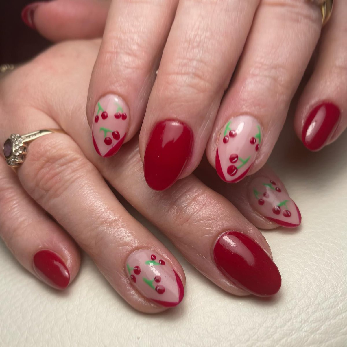 Artistic_Nail's tweet photo. Cherry patterned anything will never go out of style! ❤🍒 Nails done by @sharonbnails #ArtisticNails #ArtisticNailDesign #cherrynails #nailsoftheday #maniinspo #nailinspo #cherrypattern #salonquality https://t.co/GRRQyxeYmj