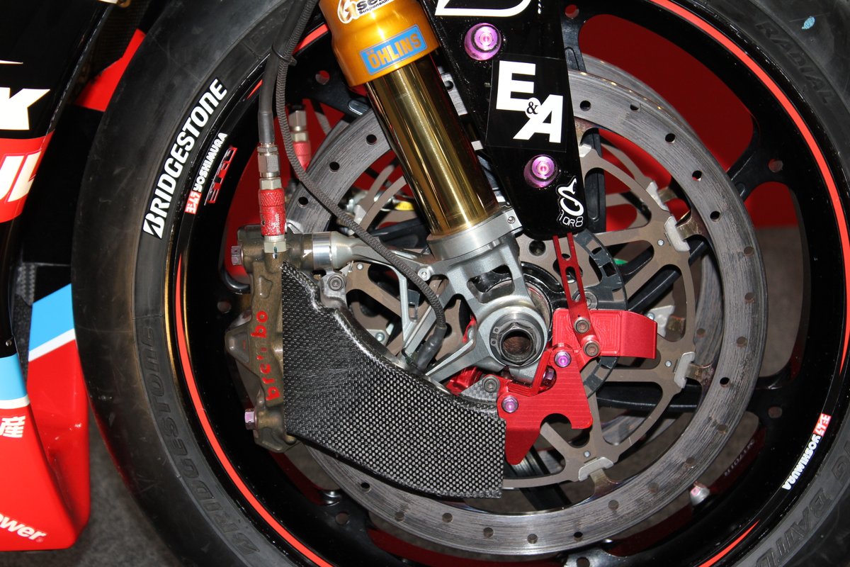 skylinezero17's tweet photo. YOSHIMURA SUZUKI RIDEWIN
JSB1000 CLASS
#15 SUZUK GSX-R1000R
渡辺一樹
その1
#東京モーターサイクルショー
#東京モーターサイクルショー2022
#TMCS
#gsx_r
#YOSHIMURA https://t.co/j3k2Ft7Dnj