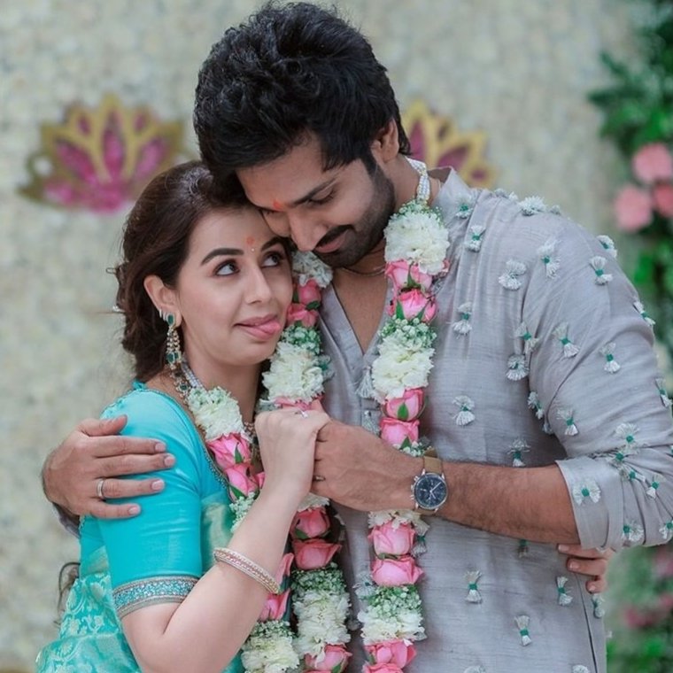 Dhurga05's tweet photo. @Aadhiofficial Be the naughtiest craziest happiest loveliest couple forever both of you ❤️❤️ @nikkigalrani take care of our lovely brother anni 🙊😬.. Once again hearty congratulations ❤️❤️💃😍🎉 https://t.co/Vl6anCeWkN