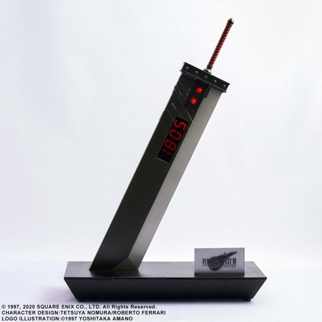 Kayane's tweet photo. J'avais déjà vu des images de ce réveil qui prend la forme de la Buster Sword de Cloud, mais je savais pas qu'elle pouvait être commandée pour l'Europe ! 

https://t.co/sr6AicFIBf

Bon, par contre le prix, c'est un peu un Omnislash au porte-monnaie 😅 https://t.co/uUStvOM3zX