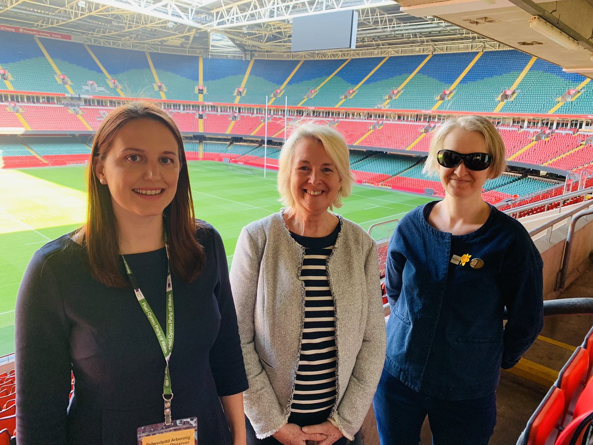 Cardiffuninews's tweet photo. Sesiwn amser cinio bendigedig yn #Plaid22. Trafodaeth bwysig am frecwast a chanlyniadau addysgol. Yn ddiolchgar i'n panel: @DrHJLittlecott, @siangwenfelin a @Mary_vdH.

Fascinating lunchtime session at #Plaid22, discussing breakfast + educational outcomes. Grateful to our panel. https://t.co/uBcfXWvWnn