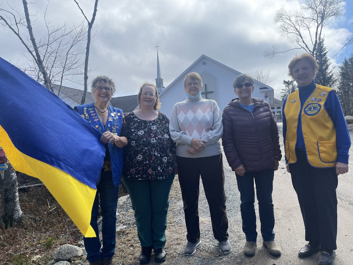 _Erynn's tweet image. Support UKRAINE!! Front line Donations being accepted at St. Luke’s between 10AM - 12PM, and St. Nicholas 10AM - 4PM with the help of St. Margrets Bay Lions Club!  Medical supplies, mens clothing and any essentials would be appreciated!