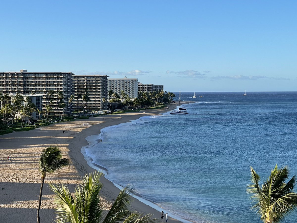 Current view from my club level suite at the Sheraton! Catch me at my VIP breakfast #Maui #Elite #SunSquad