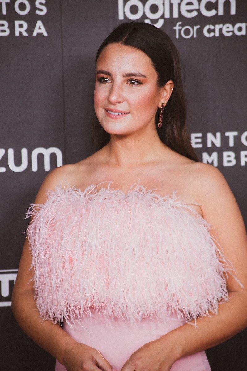 mamensoul's tweet photo. Un poquito de la alfombra roja de los @premiosidolo en Madrid ✨
@elultimopress @_ANAMILAN_ #mariapombo #martapombo #alexsaint https://t.co/c5NpNjib3M