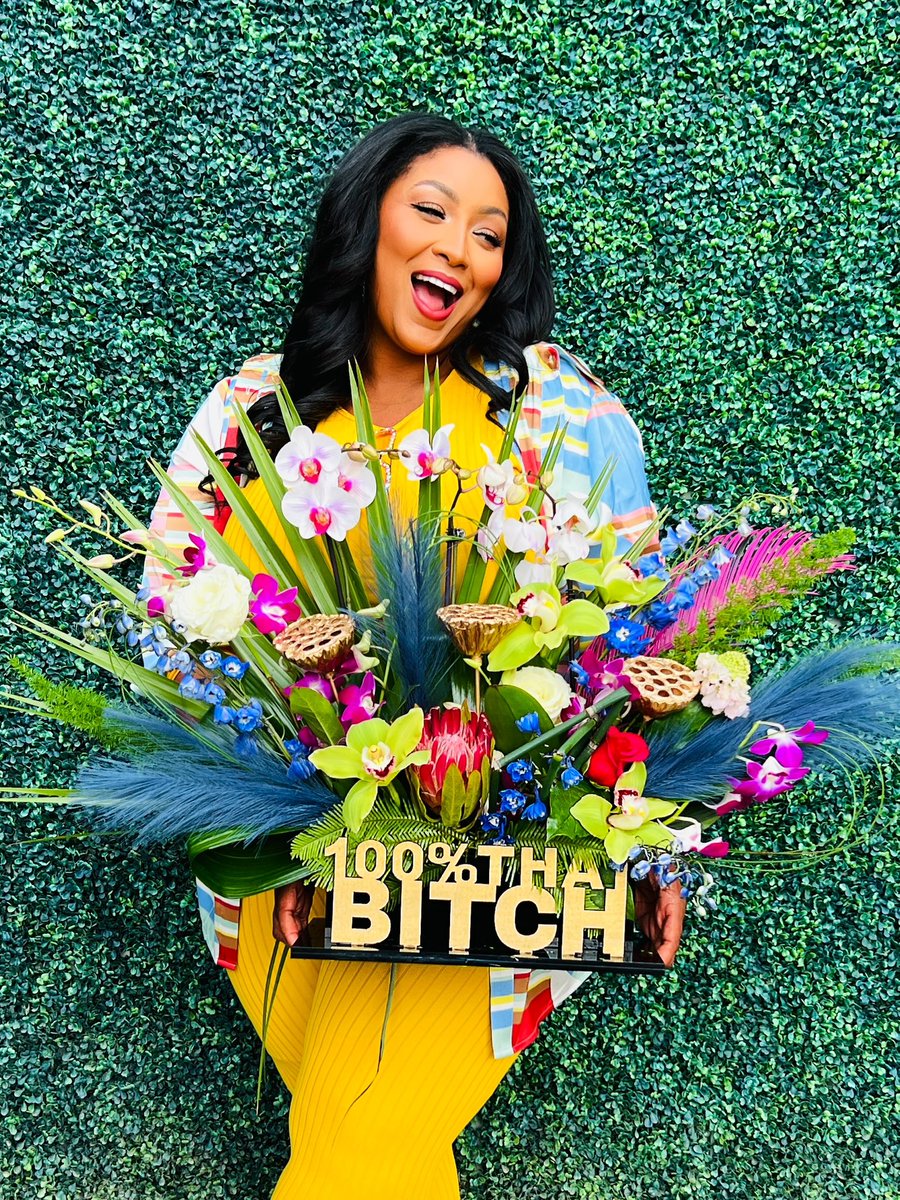 NzingaImani's tweet photo. #WOFTBG is out NOW! 
Thanks @lizzo &amp; @PrimeVideo for this beautiful arrangement. I can’t wait to watch you beautiful ladies kill it! 🖤 https://t.co/khzPXHnUMN