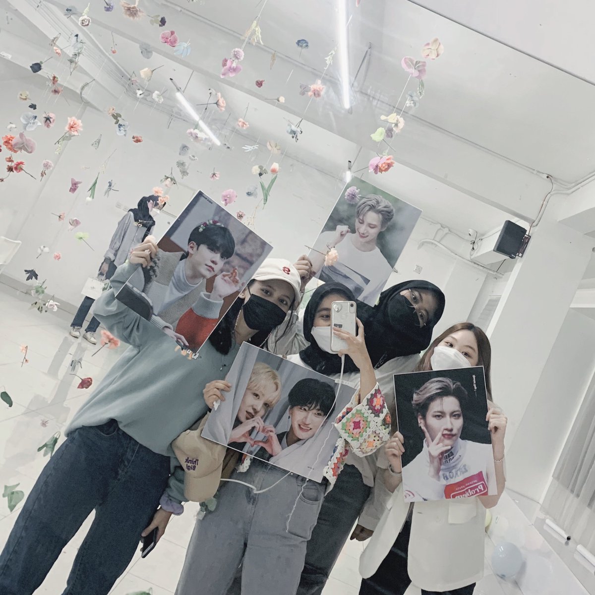 내가 제일 좋아하는 라면 알아? 너와 함께라면 >< 

<a href="/sanflleur/">caca♡mention after dm</a> <a href="/mingkimars/">reenᵕ̈</a> <a href="/hongsanbae/">maggie</a> <a href="/atzchsn/">kaira ✧ ia</a> <a href="/graffitwys/">arey, ia</a> <a href="/foxxiecat/">closed gan.</a> 

#윤호성화와함께_처음피는봄꽃 #BloomingWithYunhwa 💐🌷💕