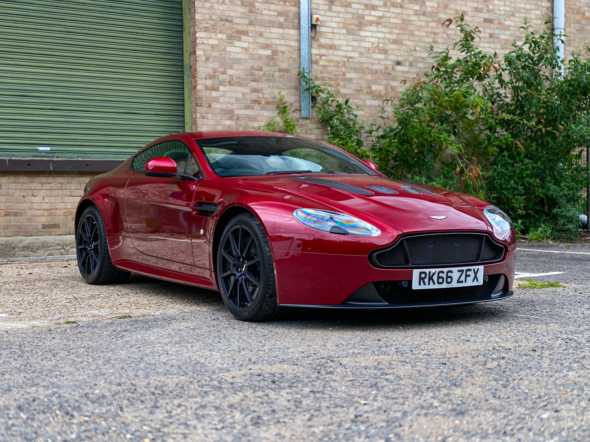 Red Car Tube on "Aston Martin Vantage😍 #AstonMartin #SuperCarCare https://t.co/yQKbwfKsGk" / Twitter