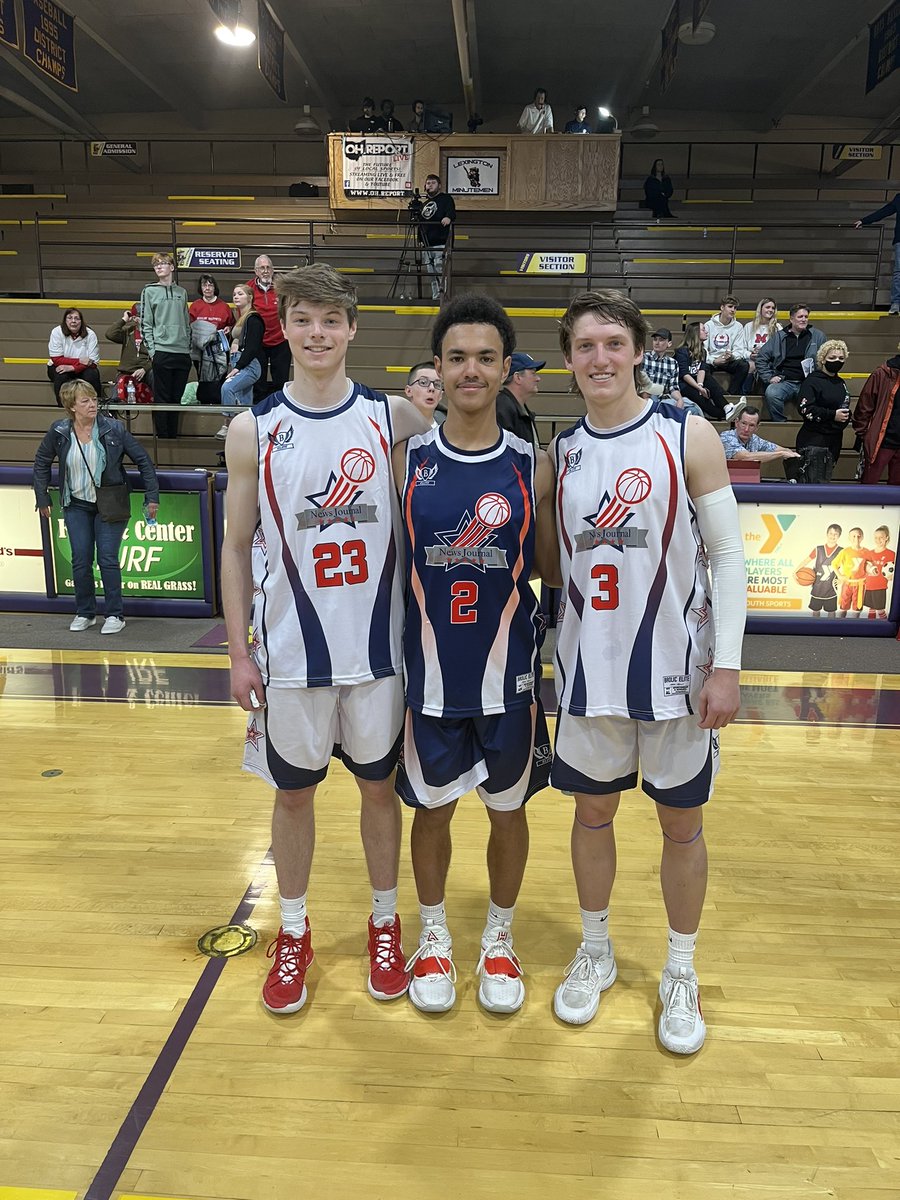Great watching our 3 captains <a href="/AndreHill02/">Andre Hill</a> <a href="/MarshallShep03/">Marshall Shepherd</a> and @JeremyHolloway0 play in the News Journal All-Star Classic last night!  We will miss these 3 seniors!