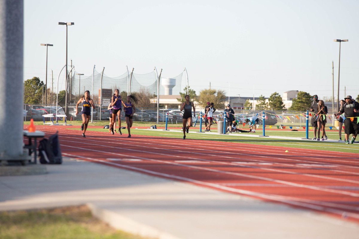 Carlysia Cresser (@carlysiac_) on Twitter photo I would say it was a very successful meet! 🥇100 🥇 400 🥈4x400 🥈high jump!
with a new school record 💜💛 only the beginning! <a href="/JVillageXCTF/">JerseyVillageXCTF</a>
(<a href="/pmontage/">Photo Montage 📷</a> on the pictures!) I would say it was a very successful meet! 🥇100 🥇 400 🥈4x400 🥈high jump!
with a new school record 💜💛 only the beginning! <a href="/JVillageXCTF/">JerseyVillageXCTF</a>
(<a href="/pmontage/">Photo Montage 📷</a> on the pictures!)
