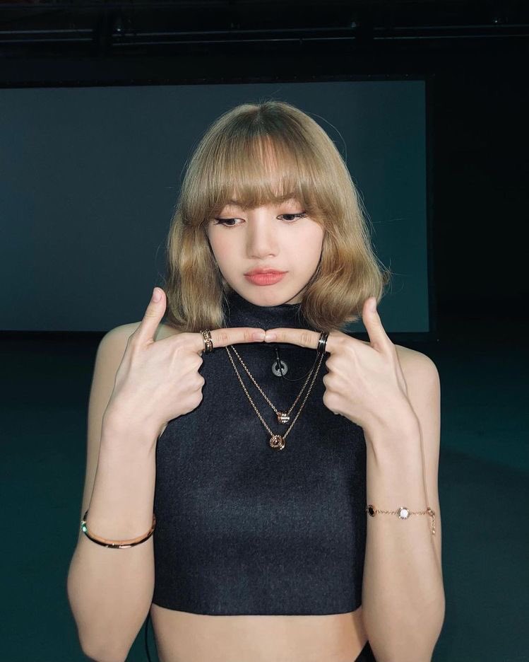 CREW_LISANESIA's tweet photo. Top 3 Worldwide trends! 🫶🏻

HBD LALISA MANOBAL 
#SuperstarLalisaDay 
#LovingLisaDay 
#오늘쁘생일인데어쩔릴리 https://t.co/PeWDBDszap