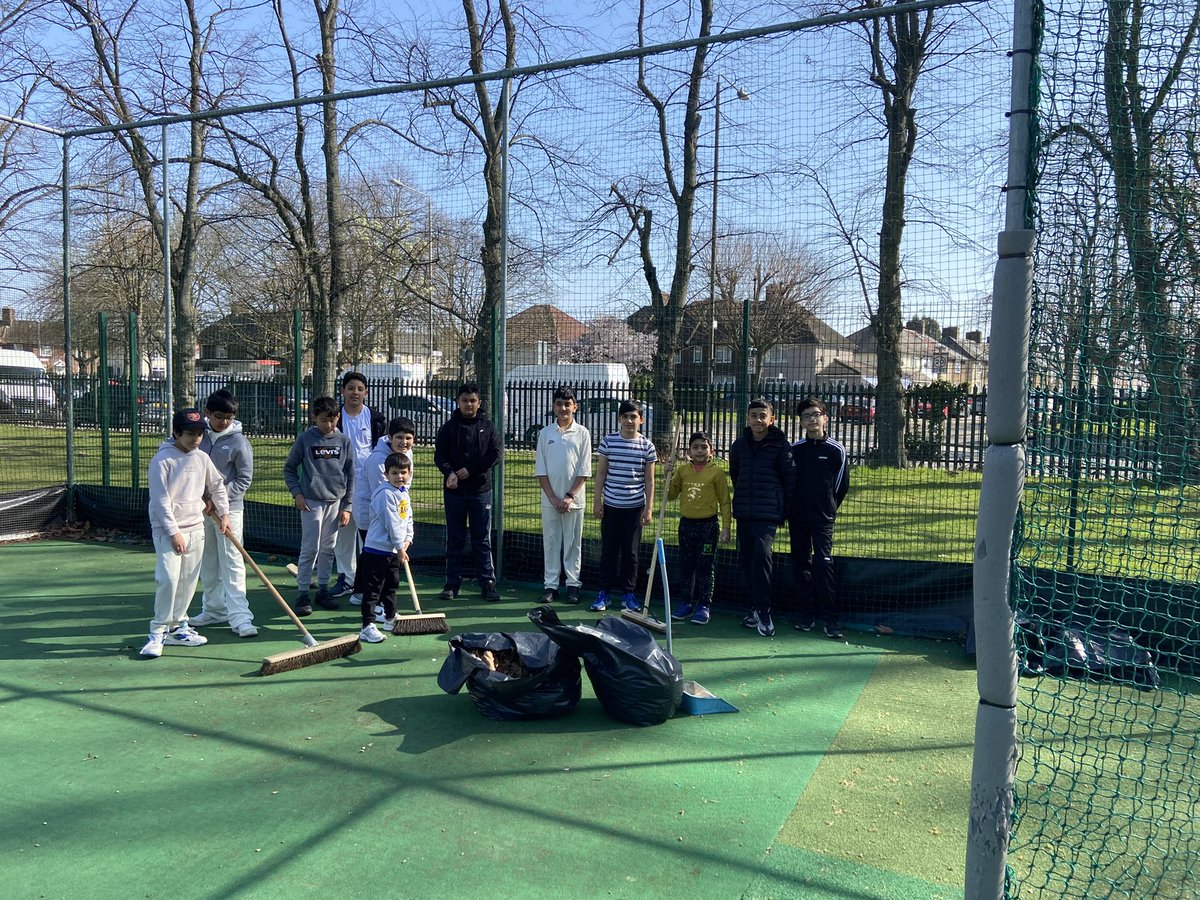 Thank you everyone who came over and helped clean our club today! We all did such a great job 😊 #GetSetWeekend #Cricket