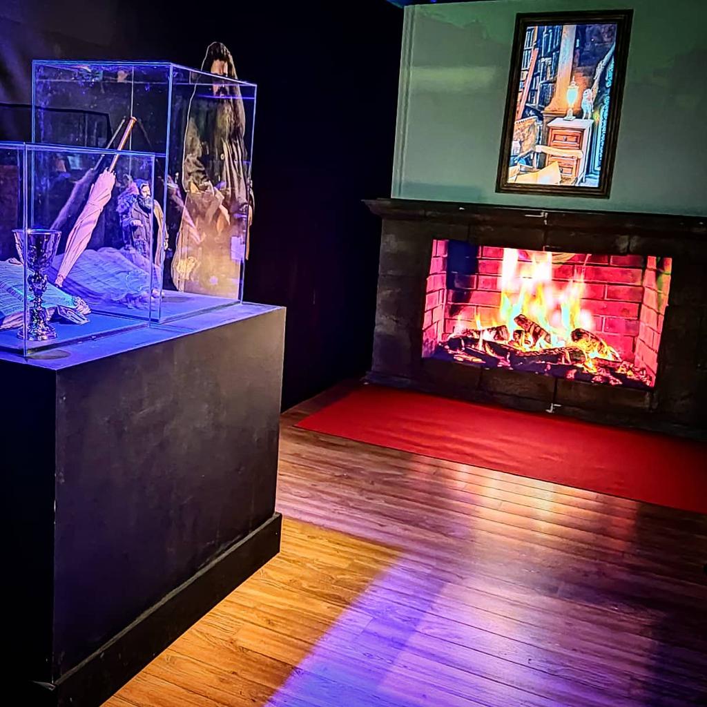 Mañana, "El Banco de la Magia" dice adiós a Jaén.  😭 
Queremos daros las GRACIAS a todas las personas que nos han visitado y sobre todo por todos vuestras fotos y comentarios, nos hace muy felices saber que lo habéis pasado tan bien con nosotros. 🤍 
GRACIAS A TODOS.