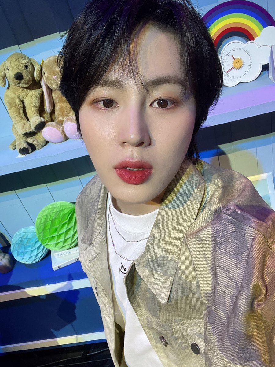 BPM_HSW's tweet image. 📸
함께여서 즐거웠던 [COTTON CANDY]🍬

하늘 여러분과 약속한 섹시, 귀염, 청순💙
셀카 3종 세트가 도착했습니다
(퇴폐 3종 셀카는 추후 공개됩니다-!)

#하성운 #HASUNGWOON
#하늘 #HANEUL