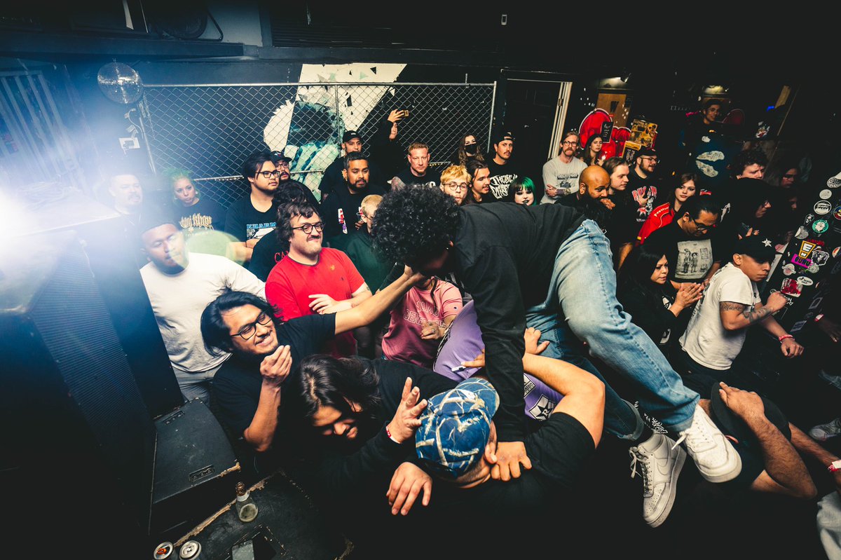 Thank yall so much for coming out last night! S/o to @blackmarkethtx, <a href="/kharmamwhc/">Kharma</a>, <a href="/darehc/">DARE</a>, <a href="/Numbg713/">Numb G</a>, Iron Code, <a href="/secondwindHTX/">SECOND WIND</a> &amp; Satellite 
We’re so stoked &amp; thankful on how well these March shows went. Again thank you so much, Houston. Much love 

📸: ig: bensiive