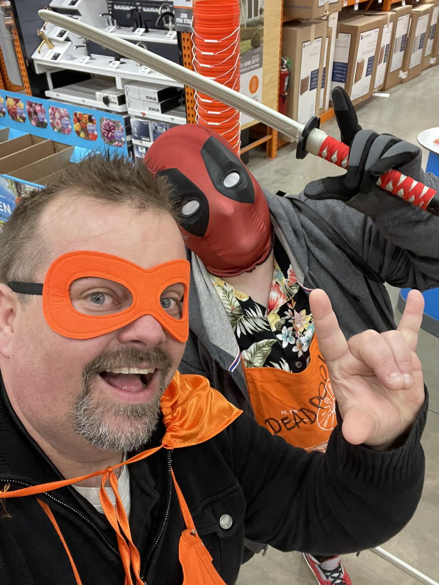 Deadpool driving pipeline! #Superheroesworkhere <a href="/Nairobi75819619/">Nairobi</a> <a href="/Damien1975HD/">Damien Madden</a> @Heather41255725 @Lisa78840187 @BectonRosyTHD