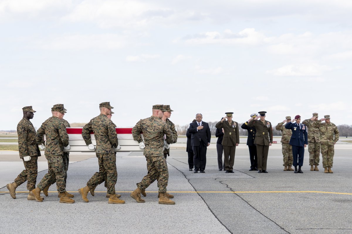 wrtv's tweet photo. A dignified transfer was conducted Friday for Marine Corps Capt. Matthew J. Tomkiewicz of Allen, Indiana.

It is a solemn movement of the transfer casket by a carry team composed of military personnel from the fallen member's respective service. 

📷 Air Force photo/Jason Minto https://t.co/arhRU1cmf5