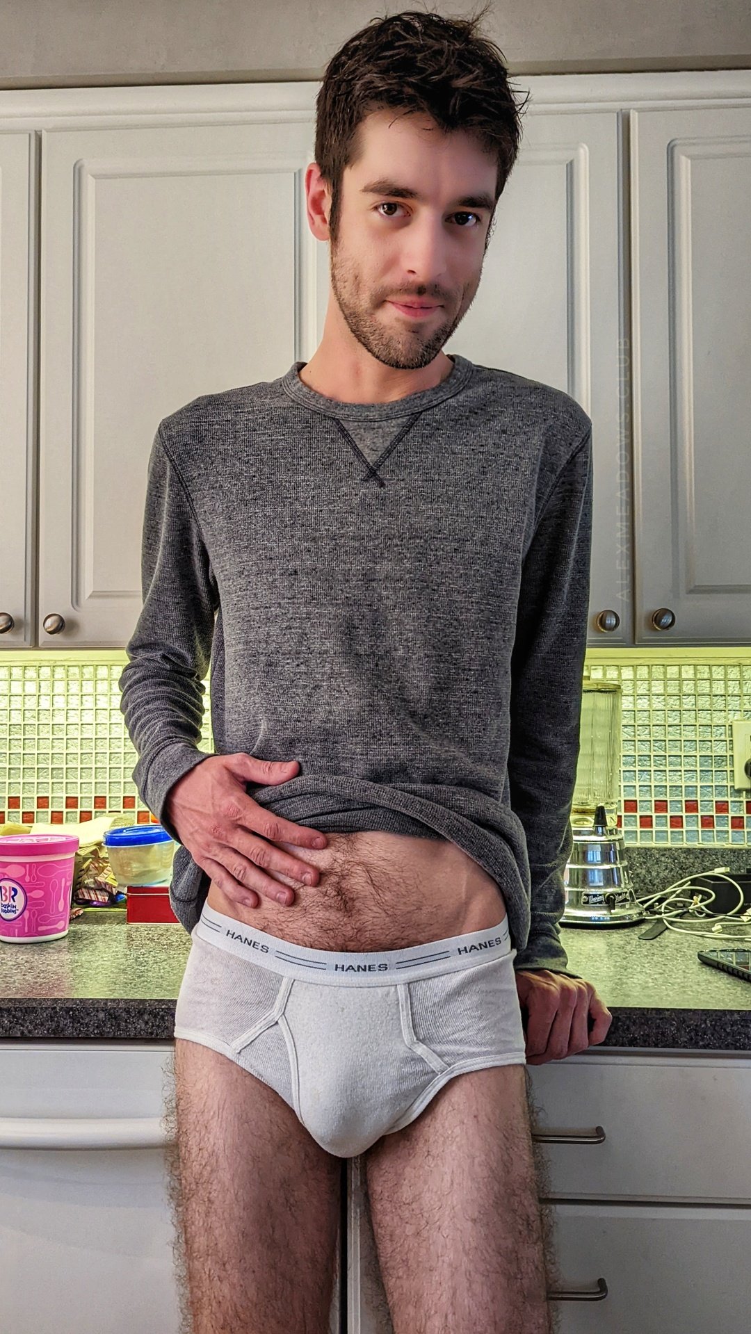 Good day for Hanes Comfort Flex. 🕵️‍♂️🌞 #tightywhities https://t.co/EBchNPOVNr