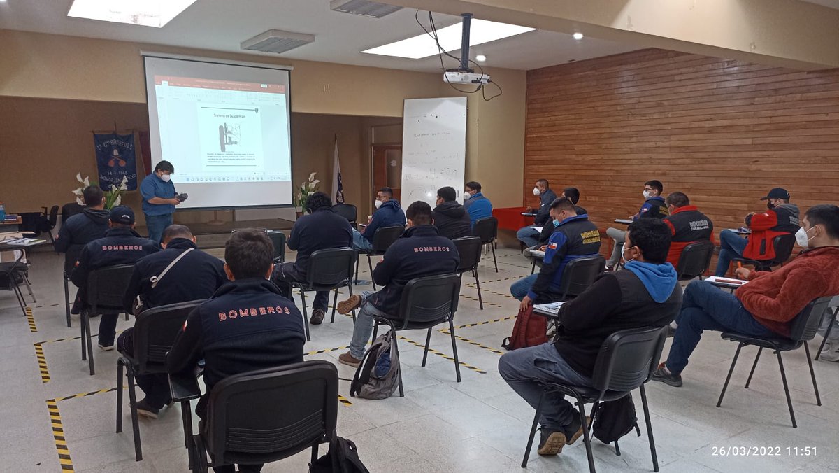 Para voluntarios de la Provincia de ARAUCO se dicta Curso Clase F, este curso habilita a los Bomberos que lo realizan a conducir los vehículos institucionales. Saber para servir. <a href="/ANB_Chile/">Academia Nacional</a> <a href="/BomberosdeChile/">Bomberos de Chile</a> <a href="/csalazaralvarez/">Carlos Salazar</a>
