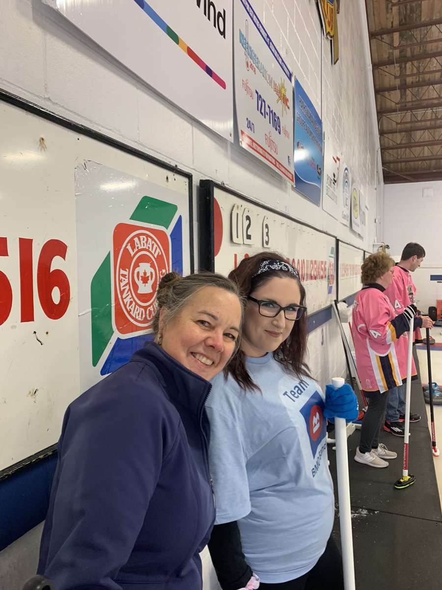 MeganMelissaa's tweet photo. BMO Bathurst Bandits are curling for “Curl for Heart” (Heart and Stroke Foundation) . As a team we raised 500.00 to support the cause. Go Team Bandits #proudtoworkatbmo #curlforheart #heartandstroke https://t.co/cRps8RJ5PY