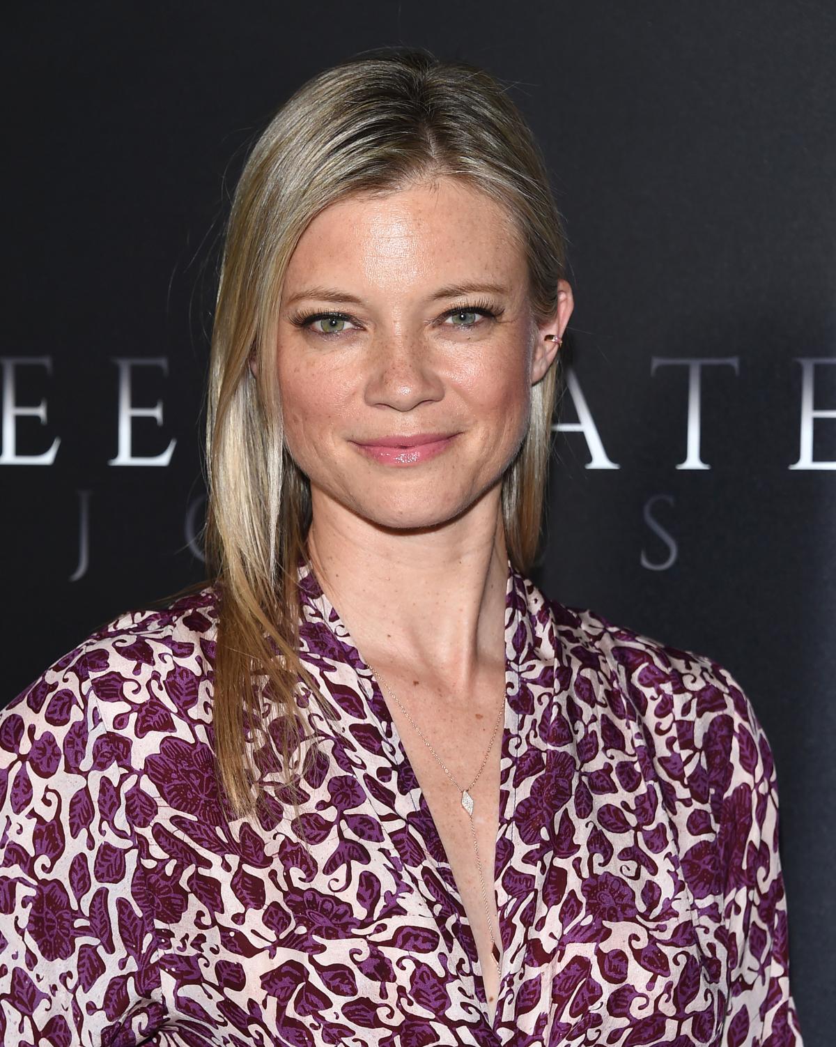 Happy Birthday dear Amy Smart! 