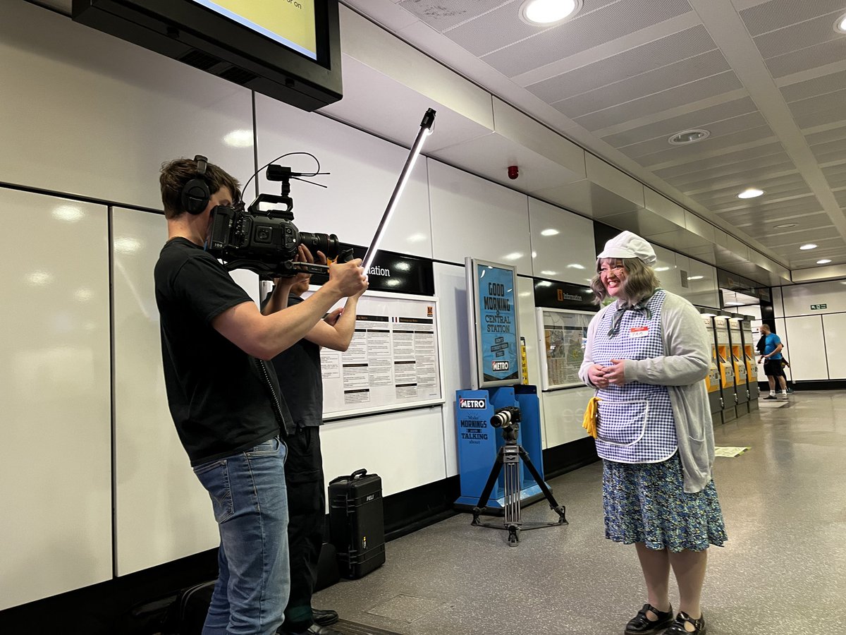 SHA_Advertising's tweet photo. Great afternoon filming with @My_Metro and @CuriousArts 🎥 for #MetroTakeover finding out the stories of customers #WhereAreYouGoing #IntelligentIdeas https://t.co/TKtGGeKk1N