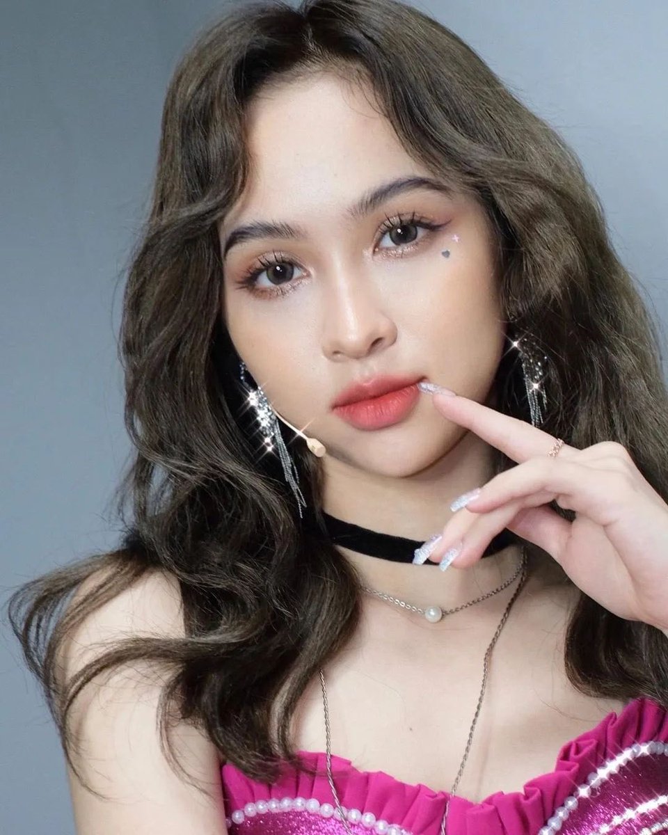 4eveforaye's tweet photo. [26.03.65]𝐈𝐆 𝐏𝐨𝐬𝐭 𝐮𝐩𝐝𝐚𝐭𝐞 : @aumz0611

𝕄𝕪 𝕄𝕒𝕜𝕖 𝕌𝕡▫️ @hannah_kmz 
ℍ𝕒𝕚𝕣 ▫️ @mam_chaimongkon 
▫️ @4eve_official 

#4EVE #Hannah4EVE https://t.co/s5ta6tMJol